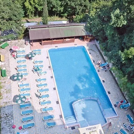 Отель Sunny Varshava 3*