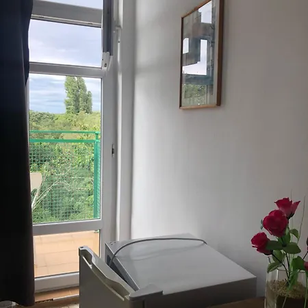 Ξενοδοχείο Sunny Varshava 3*