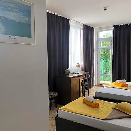 Sunny Varshava 3* Золотые Пески