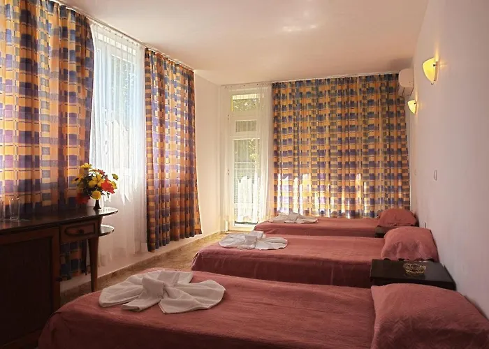 Sunny Varshava Отель 3*