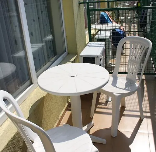 Sunny Varshava Hotel Goudstrand